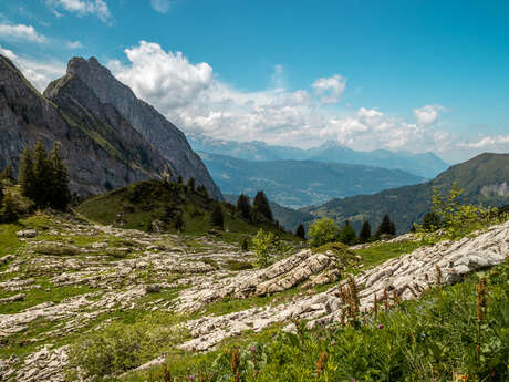 Itinéraire pédestre : rando'bus Samoëns - Cirque du Fer à Cheval par le Refuge de Bostan