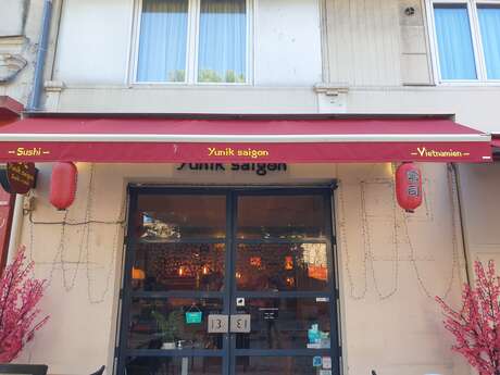 Yunik saigon Sushi et vietnamien