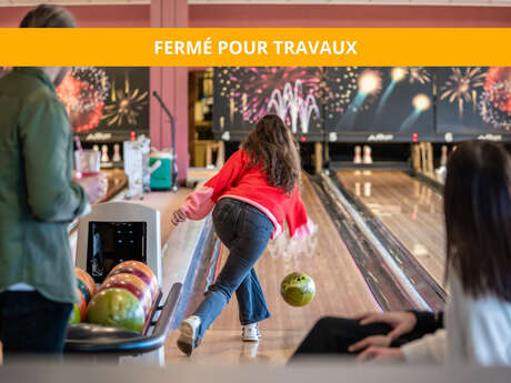 Bowling at the Palais des Sports