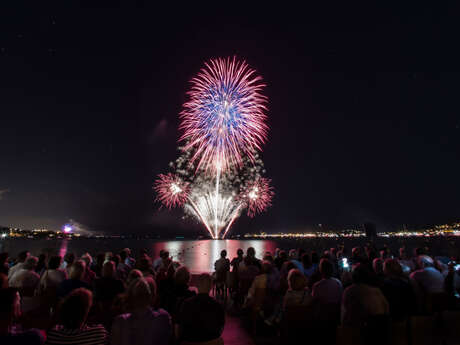 Feu d'artifice aux Prairies de la Mer