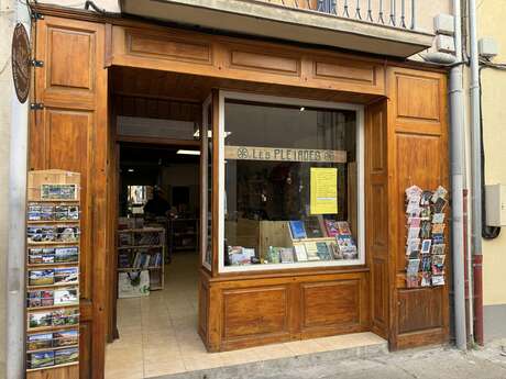 Librairie-Papeterie Coopérative Les Pléiades