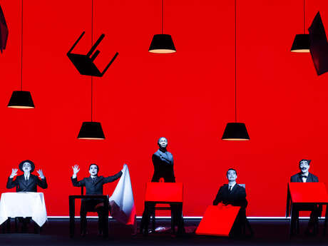 Théâtre : "Pessoa, Since I've been me" - Robert Wilson
