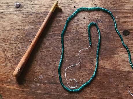 Inititation à la broderie de Lunéville avec Johanna Charitopoulos