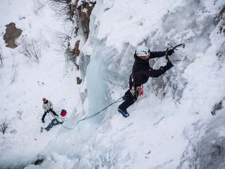 Cascade de glace : Autonomie et perfectionnement - Ecrins Prestige