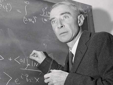 Robert Oppenheimer : Père de la bombe atomique