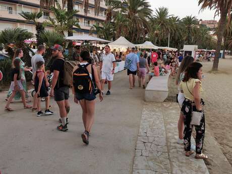 Marché artisanal nocturne - front de mer du Lavandou