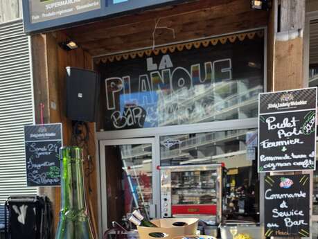 Matinée huîtres au bar La Planque