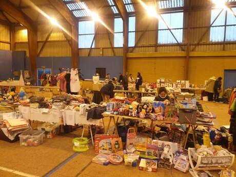 Bourse aux jouets, vêtements enfants et matériel de puériculture