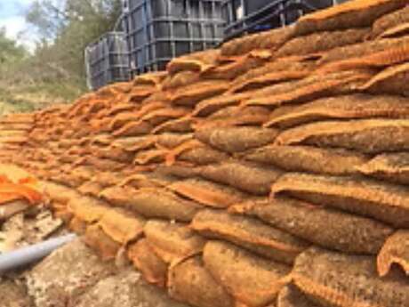 Laboratori partecipativi di Hyperadobe e di rendering in terra cruda