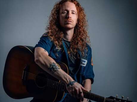 February music at Chalet des Cimes with Chris Daniel