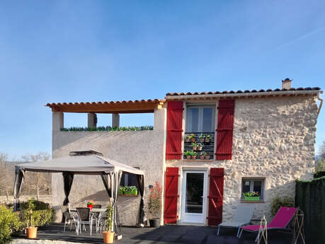 Detached house near the lake