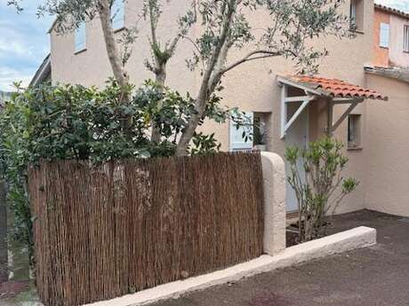 Location Hameau de Gassin-Bastidon