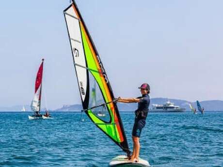 Planche à voile - Loisir Ado / Adultes à la Base nautique de Sanary-sur-Mer
