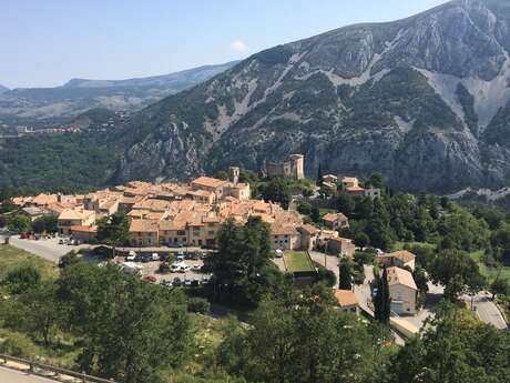 Village de Gréolières