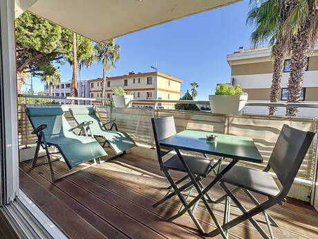 Studio 2 pers. en bord de mer avec parking privé