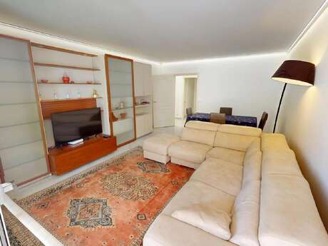 Meublé de tourisme "113VPC Bernard Vivien Victoria Palace"