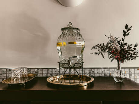 Experimental Spa by Biologique Recherche Experimental Spa by Biologique Recherche