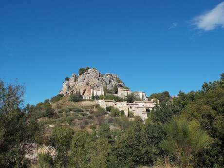 Le village de la Roque-Alric