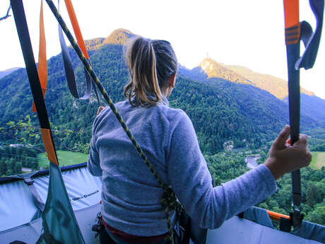 Bivouac suspendu - portaledge