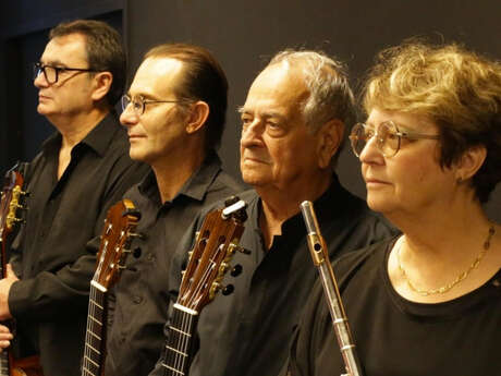 3 guitares, une flûte