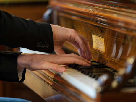 Clément Lefebvre : récital sur le piano ancien du château d'Aulteribe