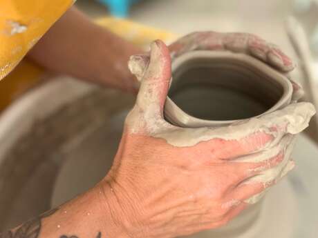 Introduction to pottery throwing