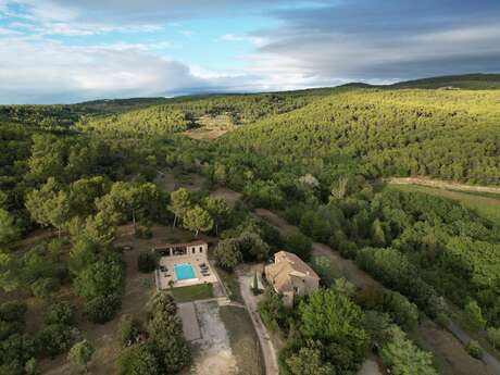 La Ribelle en Provence - Lou Recati