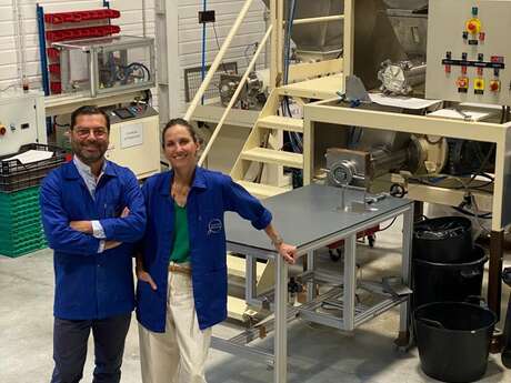 Visite de la passion - bulles de SAVONNIER - Chemins parfumés UNESCO