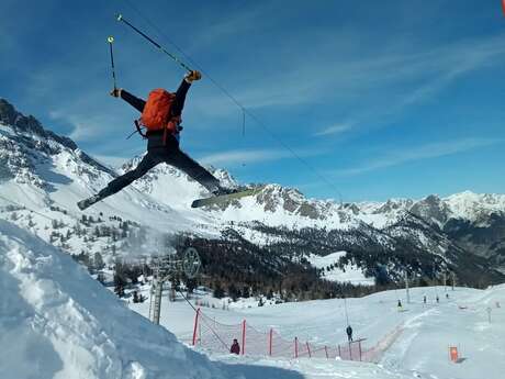 Queyrassic Park - Snow Park