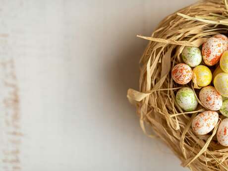 Easter egg hunt at the Ferme du Petit Mont farm