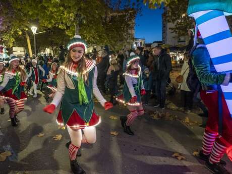 Grande parade du père Noël et feu d'artifice