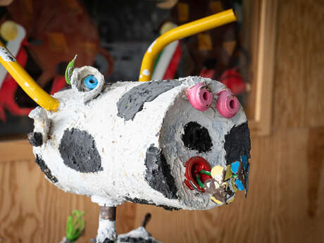 Art Vache : Sculptures "Vache prairie et vache en fleur"