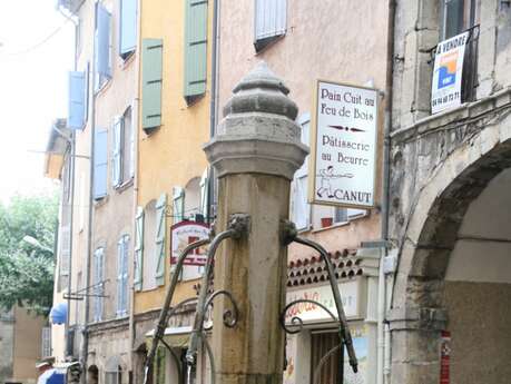 Gauthier place fountain