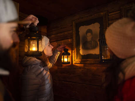 Night strolling at the Heritage house