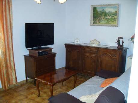 2-room apartment in village center