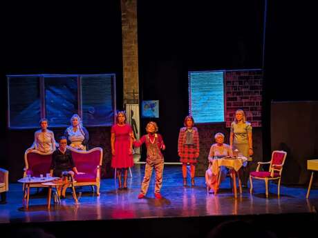 8 femmes - Festival de théâtre "Les dimanches de la scène"