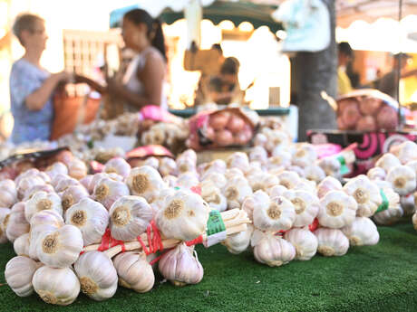 Foire à l'Aïl, à l'Onignon et au Boudin (Messe für Knoblauch, Zwiebeln und Blutwurst)