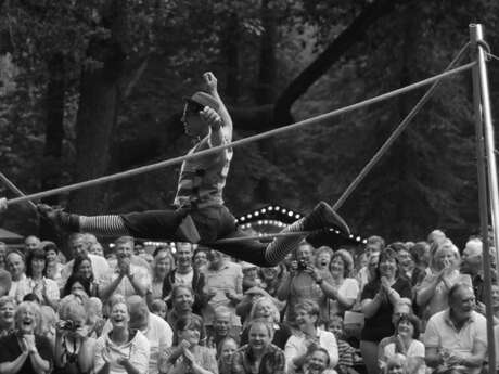 Spectacle acrobatique "Banan'O'Rama"