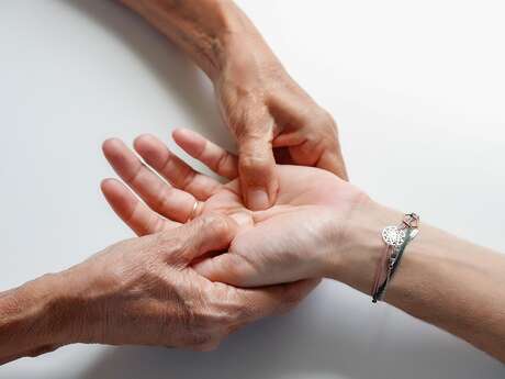 Pure Flow: Thai Acupressure and Menstrual Cramps