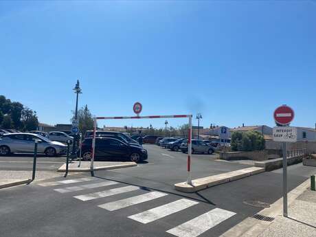 Parking Le Clos Biret
