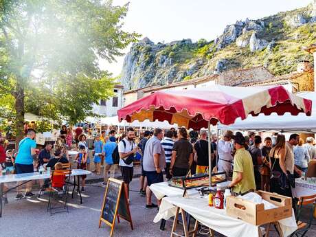 Marché d'artisans : "Des mille et une mains"