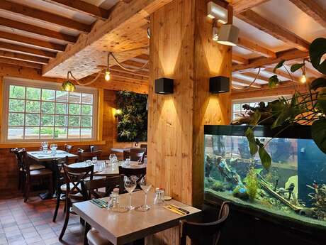 Restaurant Bar Lounge - Sunset Beach