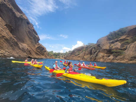 Demi-journée encadrée kayak La Ciotat
