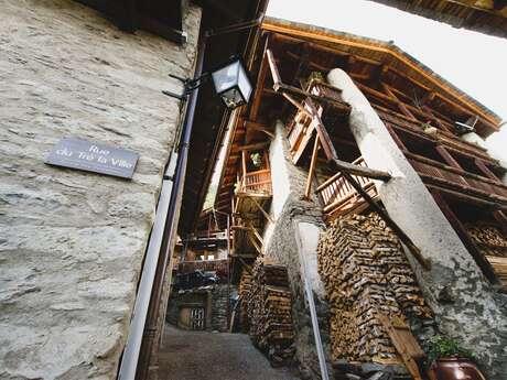 rondleiding: wandeling langs de architectuur van la Masure en Miroir de Ste Foy
