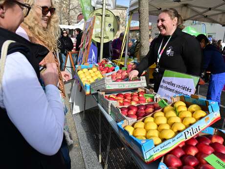 Marché de la Pomme (apple market)