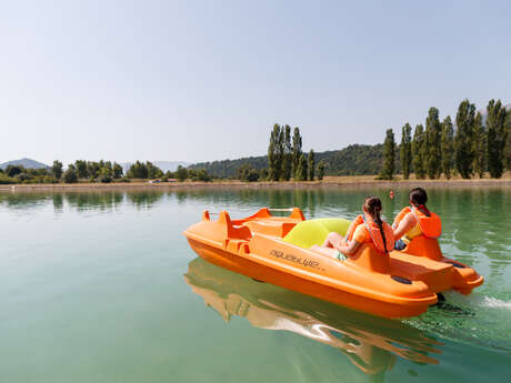 Bateaux à pédales aux lacs de la Germanette
