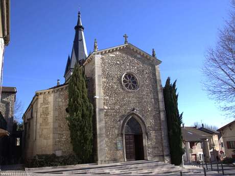 L'église St Apollinaire et son quartier ancien