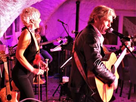 Déjeuner spectacle au Gîte 05