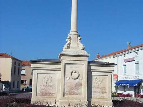 Monument aux Morts pacifiste