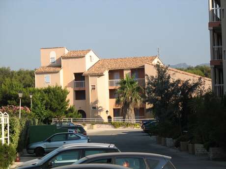 " Appartement dans une Résidence" - domaine de la Coudoulière- Duc Régine